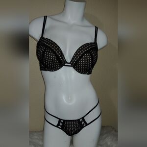 Victoria Secret Bra VS Very Sexy Push Up Bra Fishnet Caged Bra 🆕